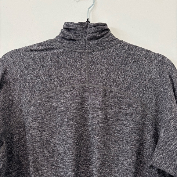 Lululemon Warm Your Core Long Sleeve Tee Sz 10 Heathered Black EUC - Picture 5 of 8